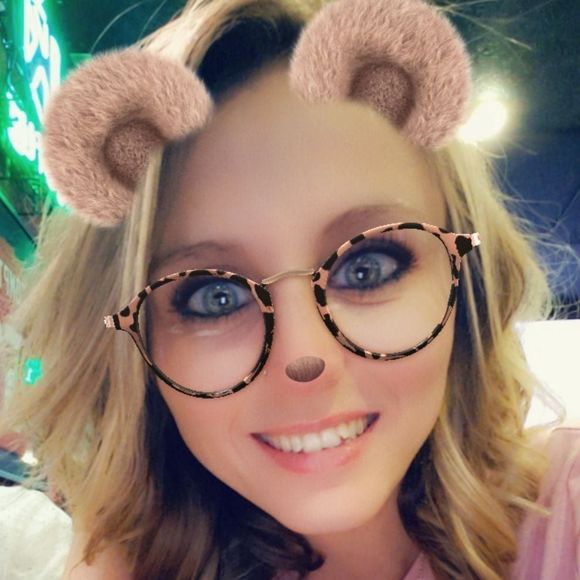 Meet your Posher, Brittany - Picture 1 of 1